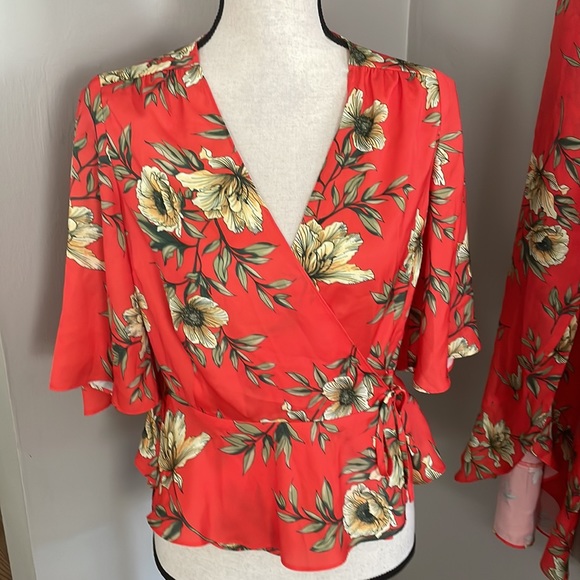 AVA & AIDEN wrap top and leaf print tulip hem pants orange like new floral - Picture 2 of 10